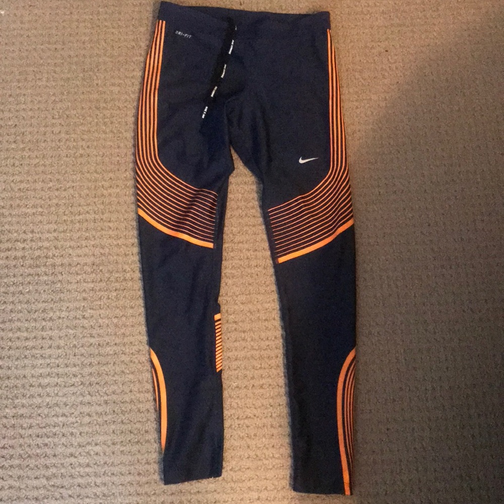 AWESOME MATERIAL Nike workout pants